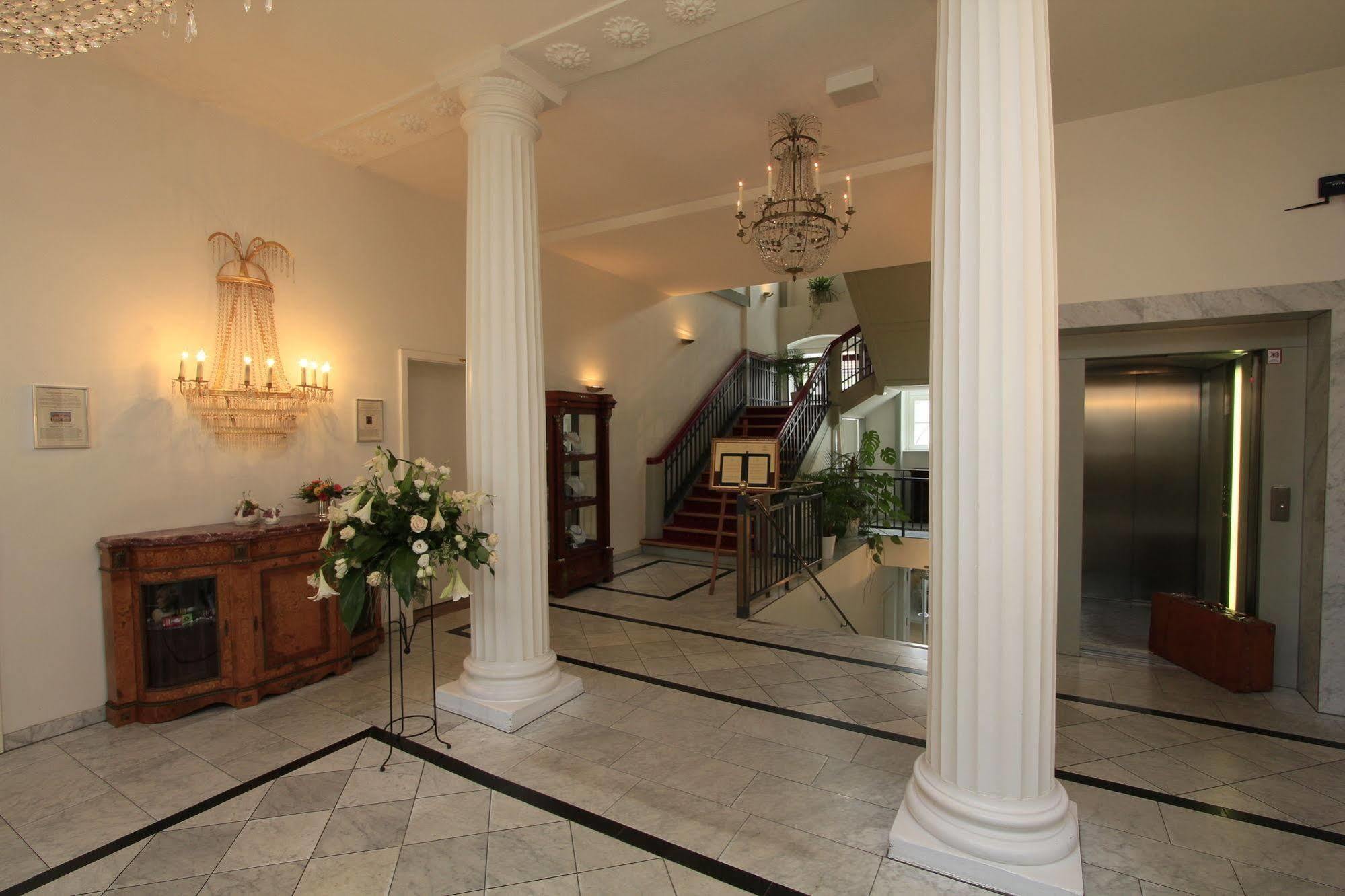 Hotel Prinzenpalais باد دوبيران المظهر الخارجي الصورة